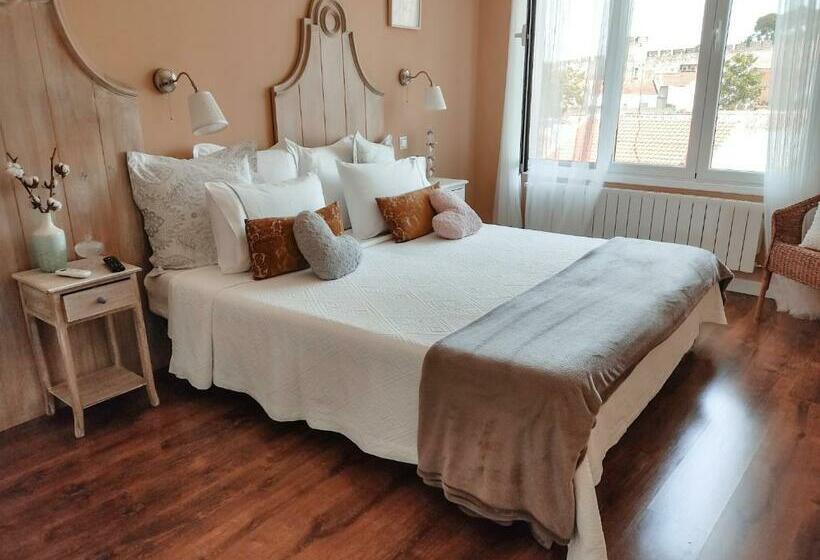 سوییت لوکس, Insula Barataria