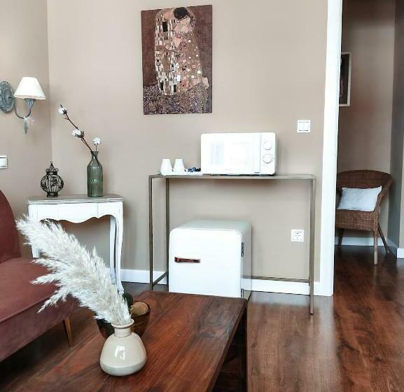 سوییت لوکس, Insula Barataria