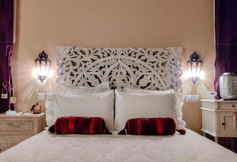 سوئیت جونیور با تراس, Insula Barataria