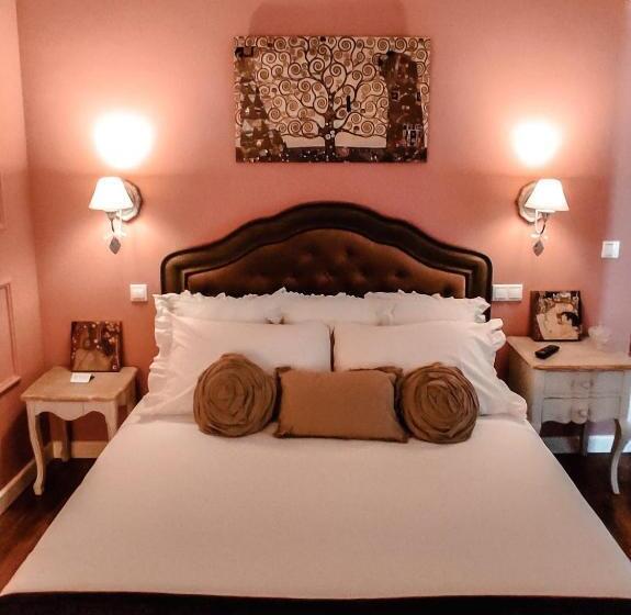 اتاق لوکس با چشم‌انداز, Insula Barataria