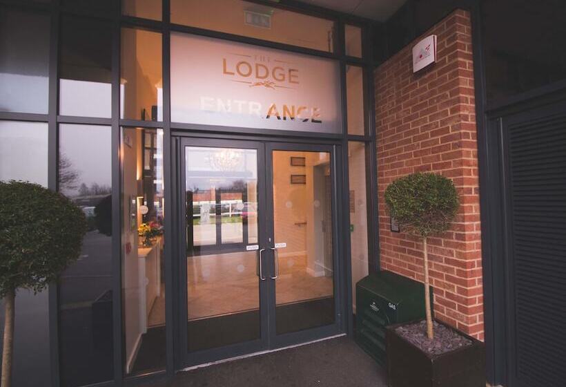 Номер Стандарт Адаптированный для Инвалидов, The Lodge