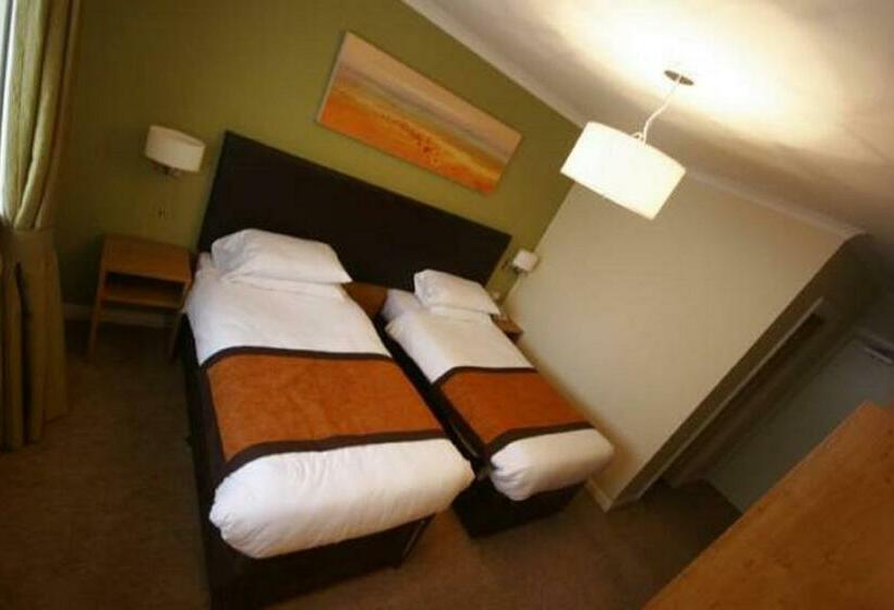 スタンダードルーム, Thomas Arms