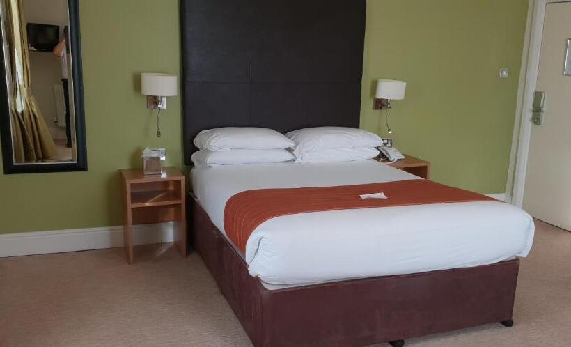 スイート, Thomas Arms