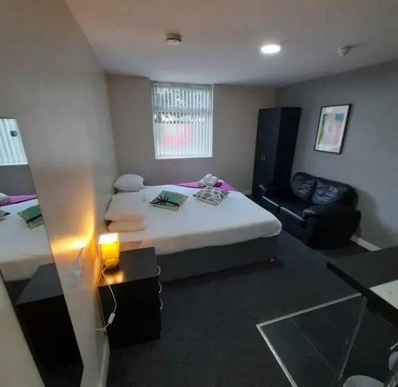 スタンダードルーム, Lymedale Suites Studios & Aparthotel In Newcastle Under Lyme & Stoke
