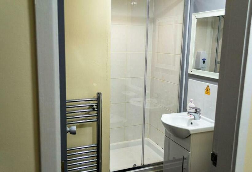 スタンダードルーム, Lymedale Suites Studios & Aparthotel In Newcastle Under Lyme & Stoke