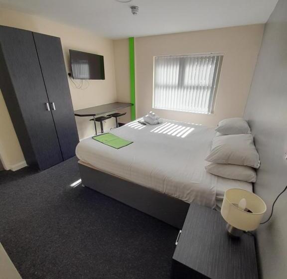 סוויטה משפחתית, Lymedale Suites Studios & Aparthotel In Newcastle Under Lyme & Stoke