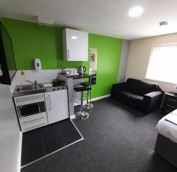 スーペリアトリプルルーム, Lymedale Suites Studios & Aparthotel In Newcastle Under Lyme & Stoke