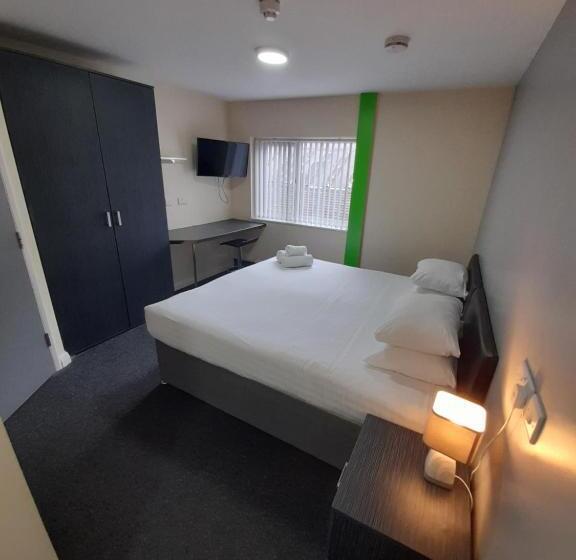 Люкс 2 Спальни, Lymedale Suites Studios & Aparthotel In Newcastle Under Lyme & Stoke