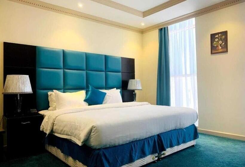 スタンダードルーム, ميلانا Milana