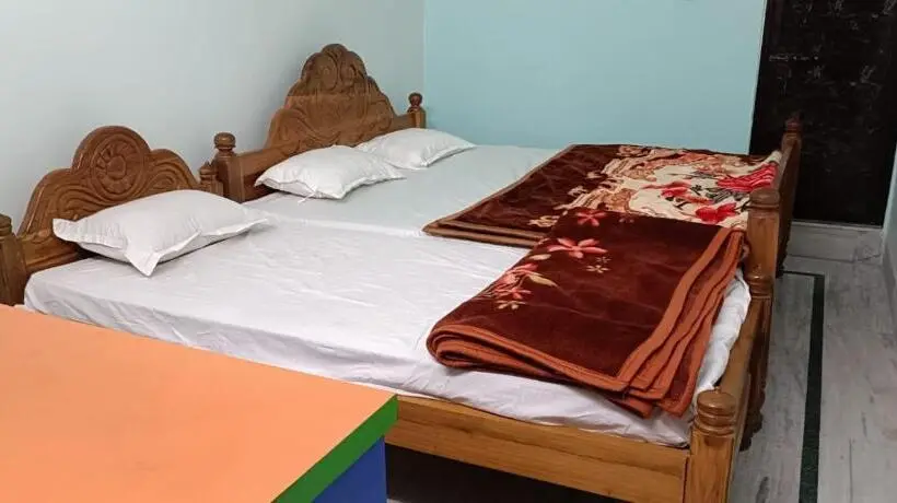 スタンダードトリプルルーム, Bamni Tourist Lodge