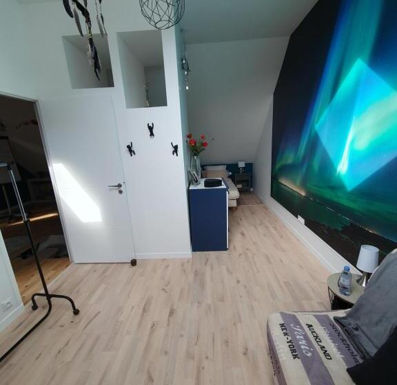 غرفة قياسية, La Closerie