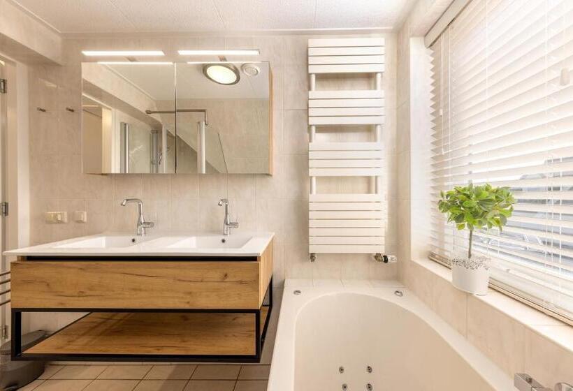 带1个卧室的豪华别墅, Dormio Villapark Duynzicht