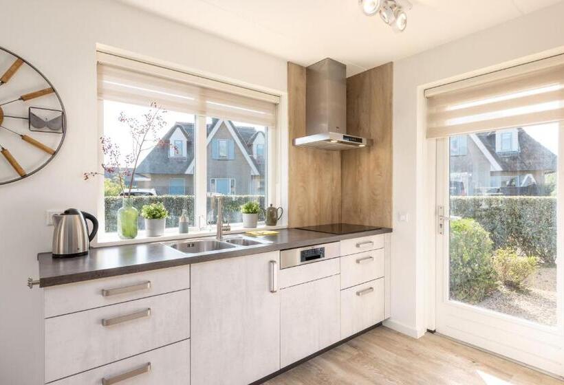 Вилла Deluxe 1 Спальня, Dormio Villapark Duynzicht