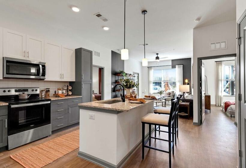 דירת שני חדרים, Barsala At Rise Bartram Park