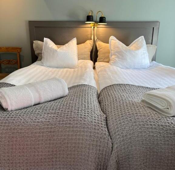 Ortak Banyolu Standart Oda, Annexet Orrabackens