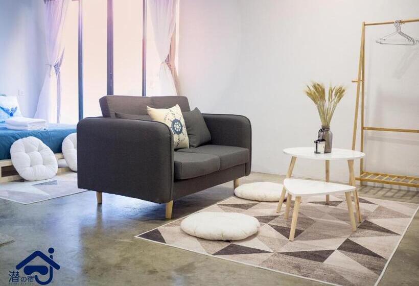 חדר משפחתי, Buddy Station