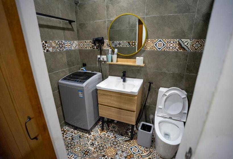 חדר סטנדרט, Buddy Station