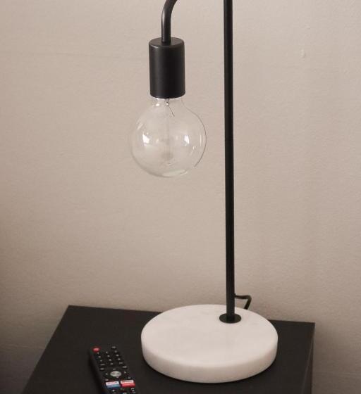 חדר משפחתי דלוקס, Canonbar Motel