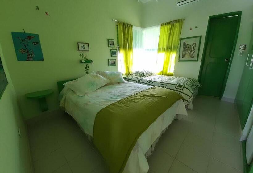 חדר סטנדרט לשלושה, Finca Hotel Brugmansia