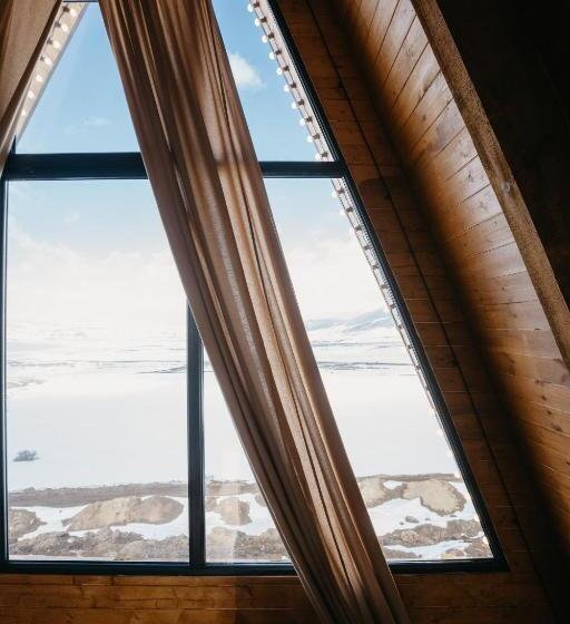 غرفة عائلية, Chalet Myler