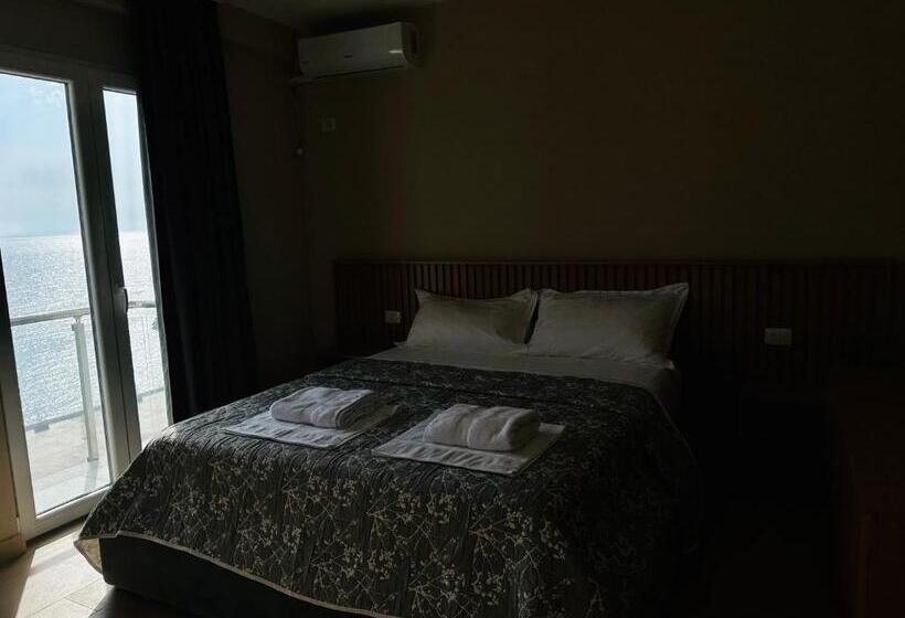 Triple Room Sea View, Coastal