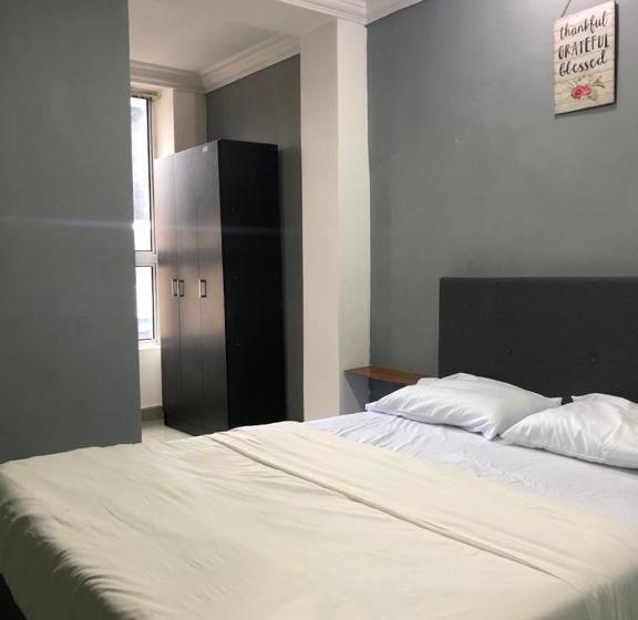 Номер Стандарт, Family