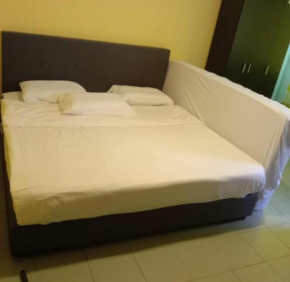 Семейный Номер, Family