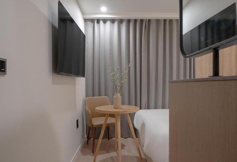 高级大房间, Glam