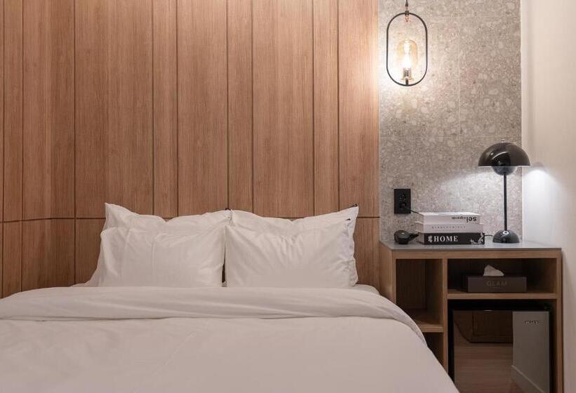 수피리어 룸, Glam