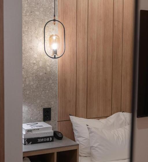 高级大房间, Glam