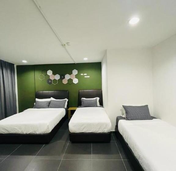 Family Suite, Halo Rooms