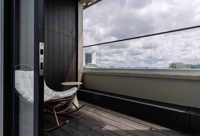 חדר דלוקס עם מרפסת, Impiana By Roxy