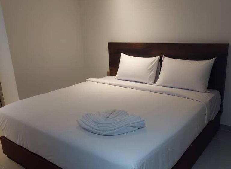 סוויטה משפחתית, One Dream