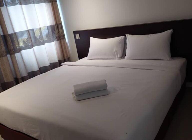 סוויטה משפחתית, One Dream