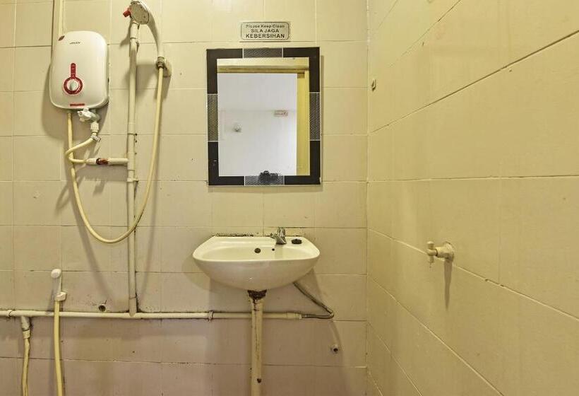 جناح سوبيريور, Oyo 90806 Rumah Tumpangan Laut Selatan