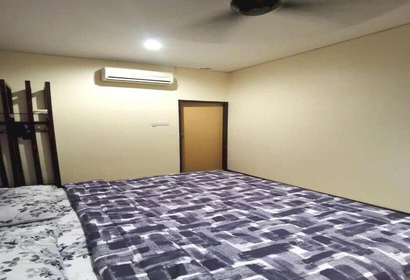 اتاق لوکس با تخت بزرگ, Oyo 90883 Pavilion Inn