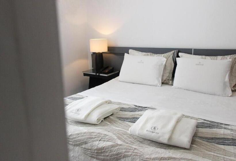 غرفة قياسية, Samarán Suites