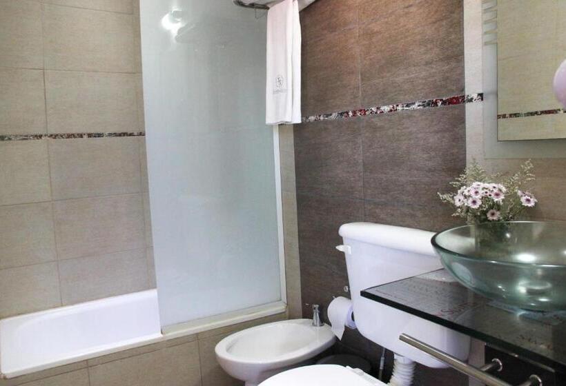 غرفة قياسية, Samarán Suites