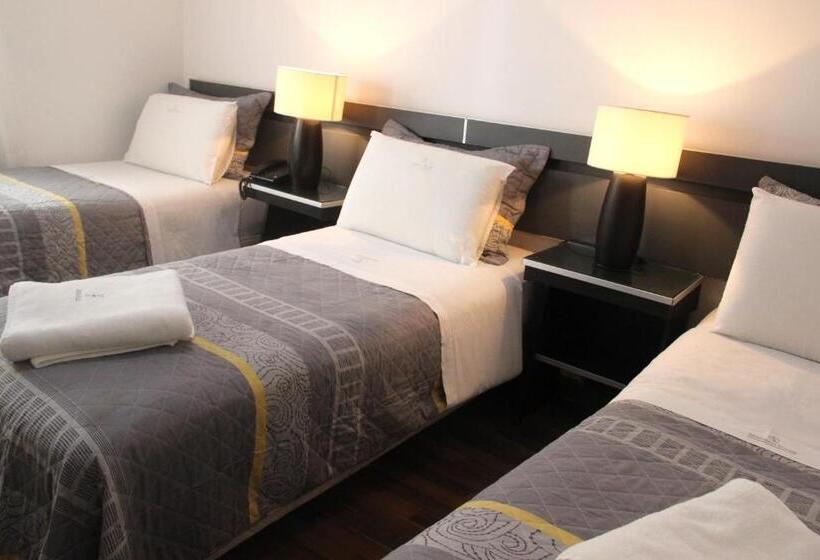 غرفة قياسية ثلاثية, Samarán Suites