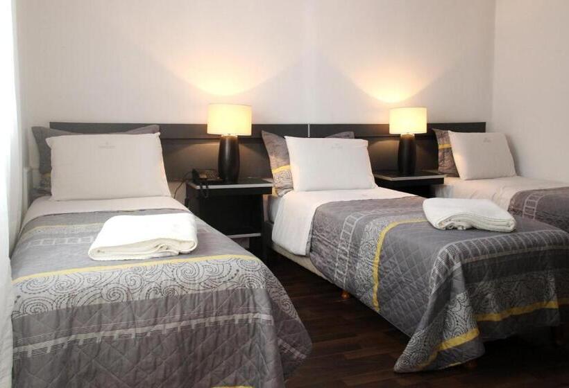 غرفة قياسية ثلاثية, Samarán Suites