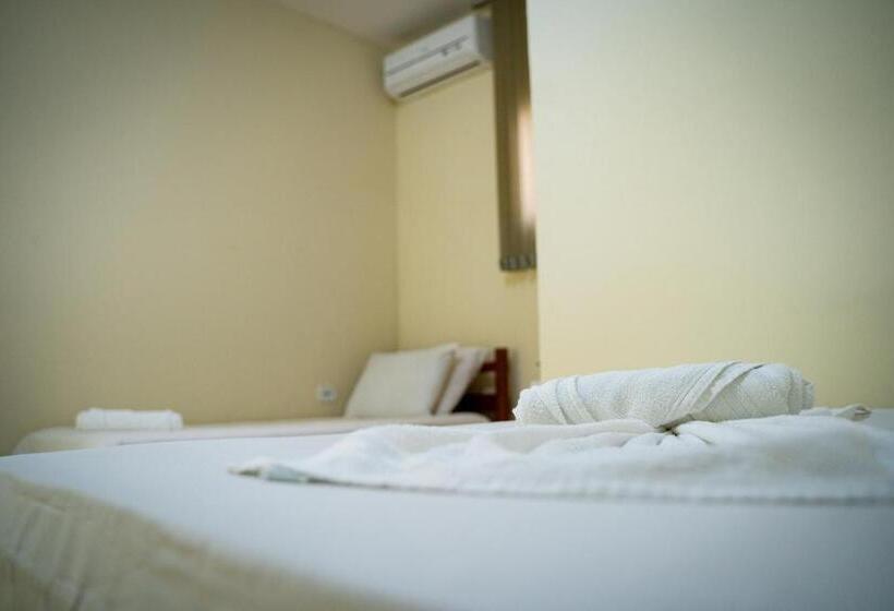 Четырехместный Номер Стандарт, Santos