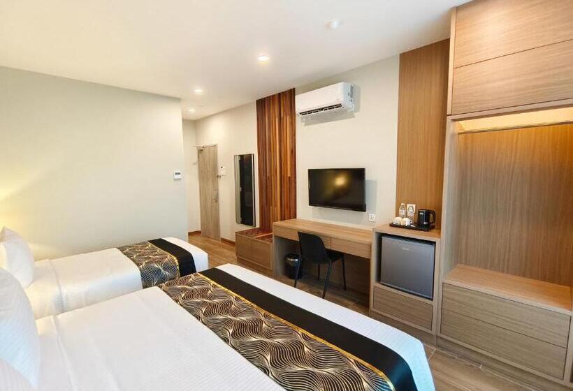 חדר דלוקס לשלושה, Zoom