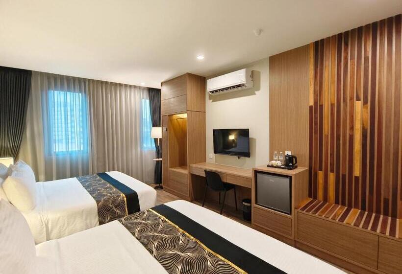 חדר משפחתי, Zoom