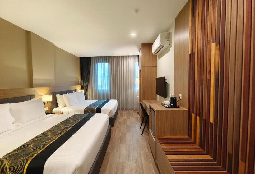 חדר משפחתי, Zoom