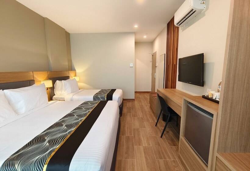 חדר דלוקס לשלושה, Zoom