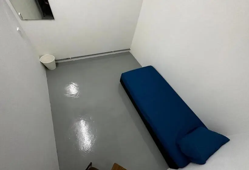 バスルーム共有のシングルスタンダード, Jiaxin Dormitory Setia Indah 家馨青年旅宿