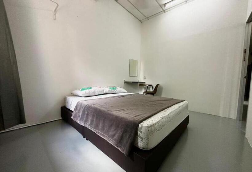 Номер Стандарт Совместная Ванная, Jiaxin Dormitory Setia Indah 家馨青年旅宿