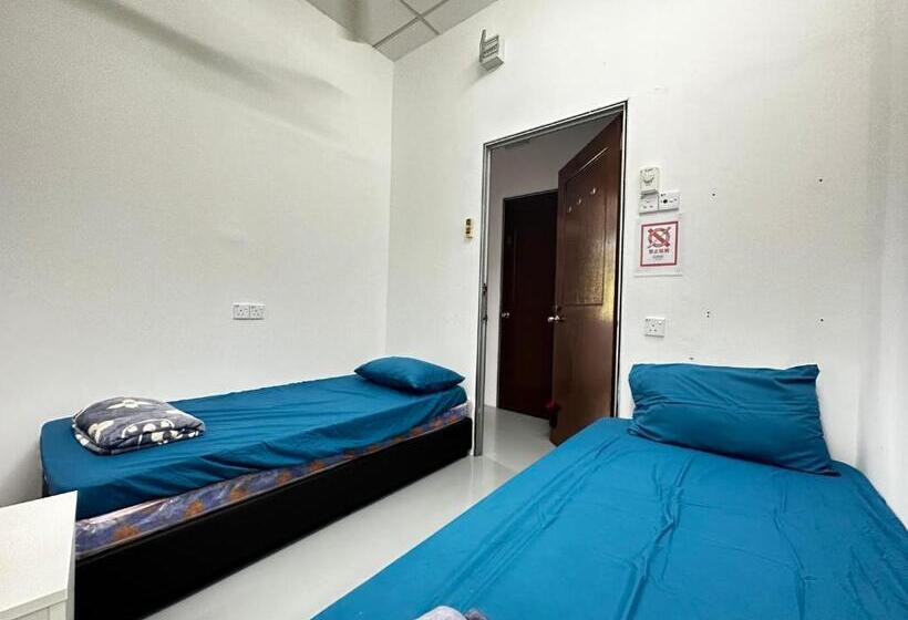 标准单人间共用浴室, Jiaxin Dormitory Setia Indah 家馨青年旅宿