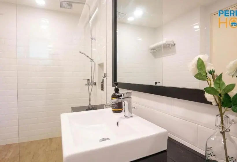 Deluxe-studio, Damai Laut Escape By Perfect Host