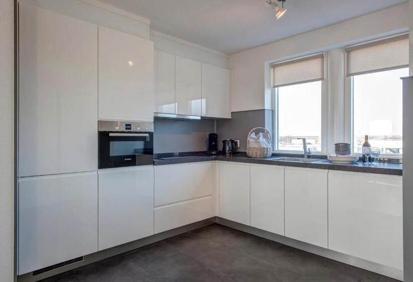 带1个卧室的公寓, Summio Marina Port Zélande